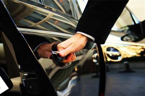 成都租車公司從事“專車”營運是否有利可圖？